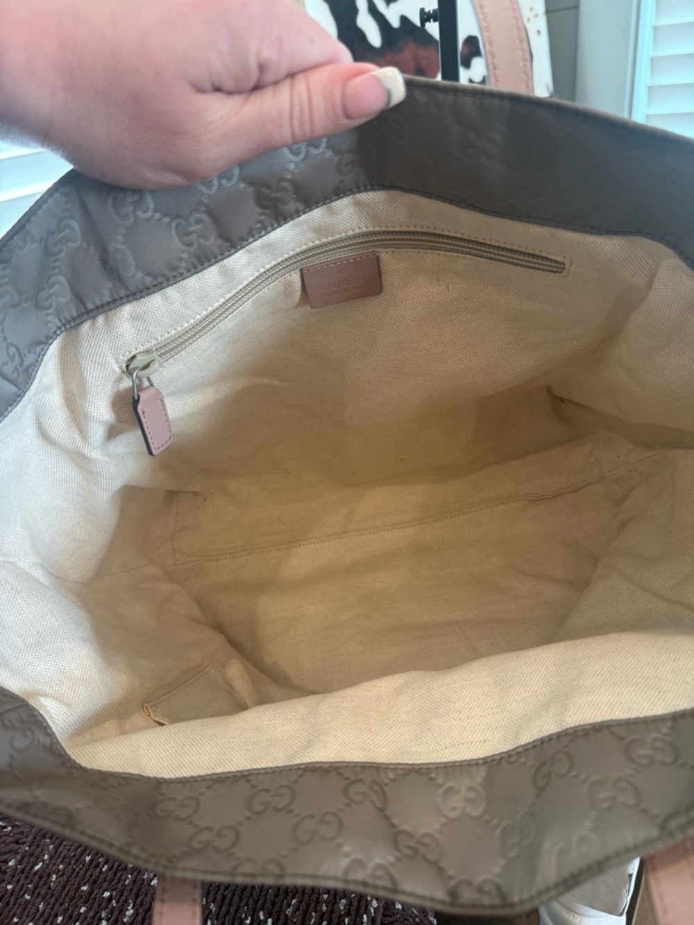 Gucci Authentic Gray Quilted Logo Tote with Pink Trim 232439213317 - Picture 9 of 11